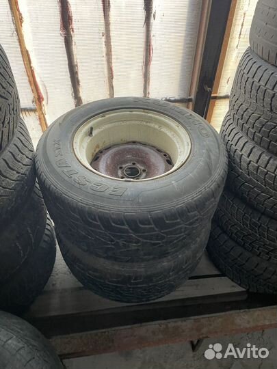 Kumho 722 275/60 R15