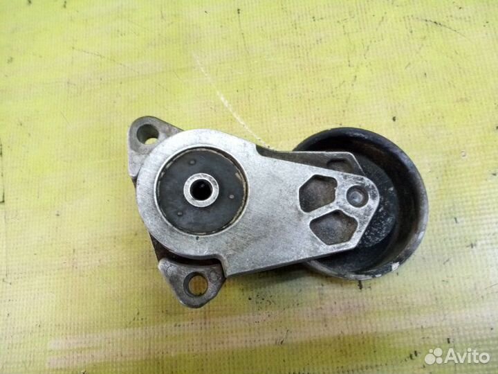 Натяжитель ремня Mitsubishi L200 KB4T 4D56