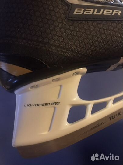Хоккейные коньки bauer