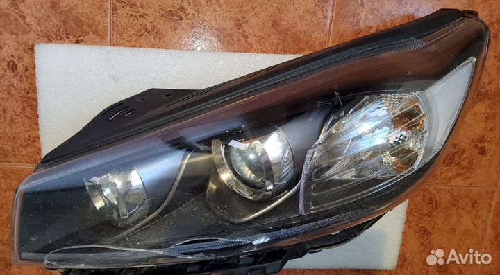 Фара передняя левая KIA Sorento 2018 2019