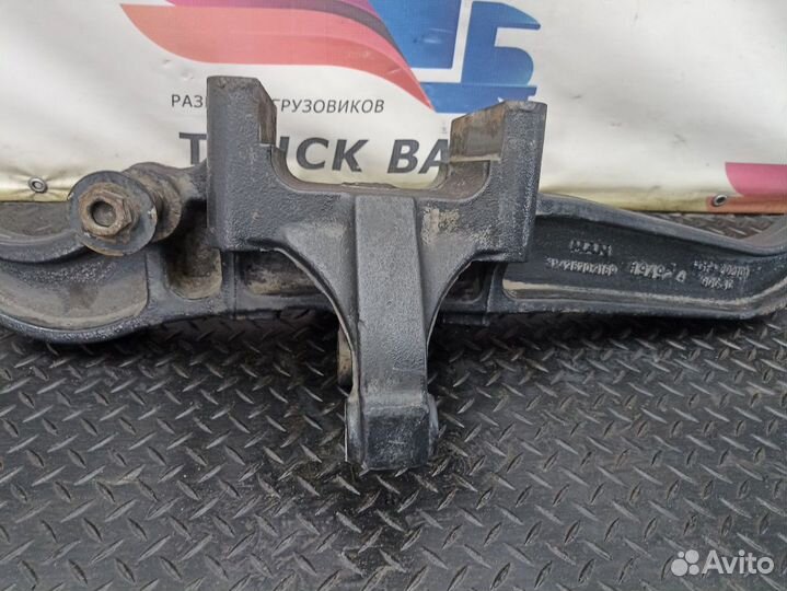 Кронштейн пневморессоры левый