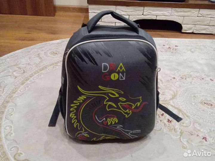 Школьный рюкзак