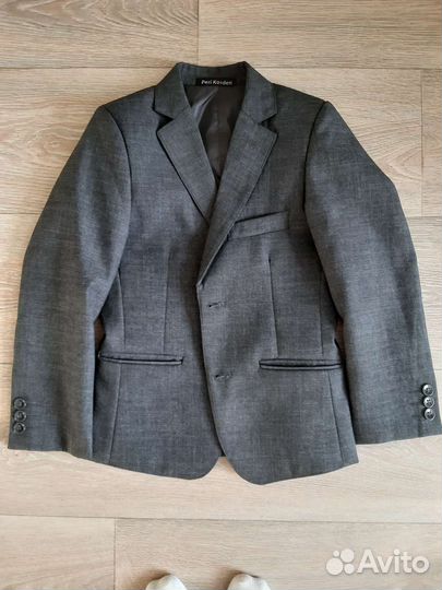Пиджак серый, новый, размер 134
