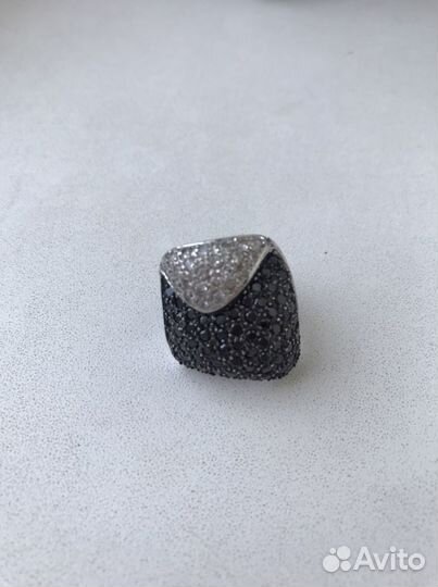 Серебряное кольцо