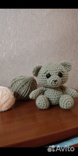 Вязанный медведь Валера