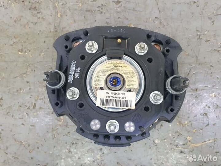 Подушка безопасности в руль Vw Touran 1 2.0TDI