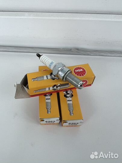 Свечи зажигания ngk CR9E