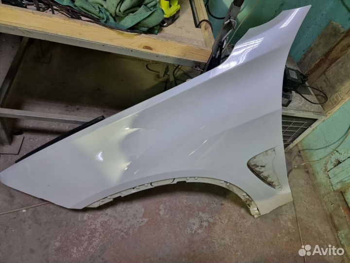 Крыло бмв ф 15. 2017г