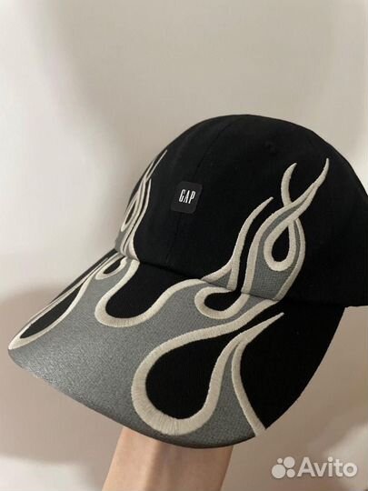 Кепка Yeezy Gap Balenciaga