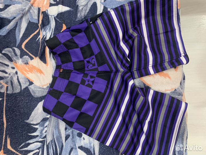 Шорты quiksilver