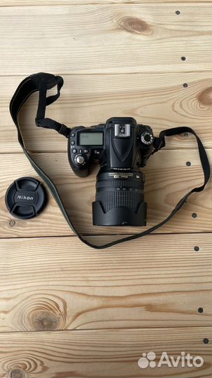 Nikon D90 + объектив 18-105