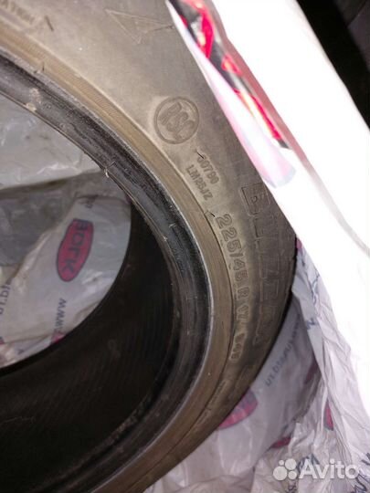 Bridgestone Blizzak LM-25 225/45 R17 V