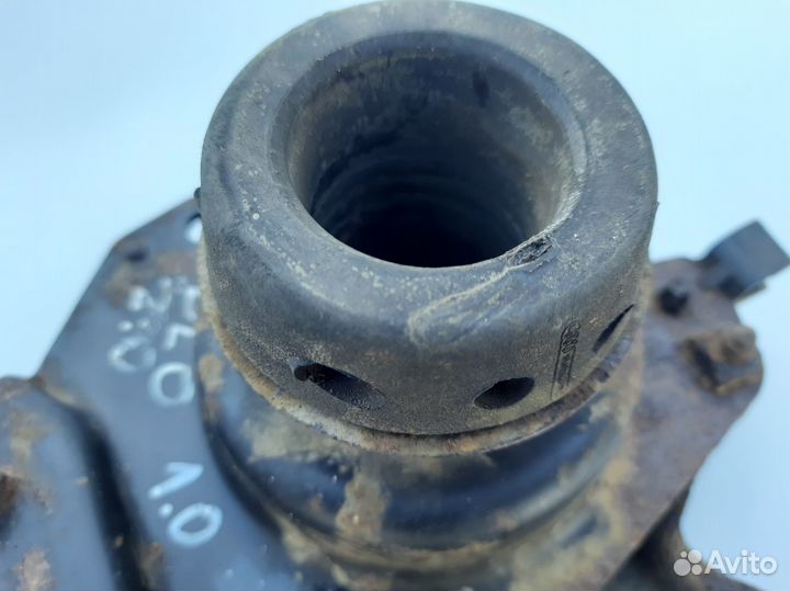 Кронштейн МКПП Volkswagen Polo 1994 1999