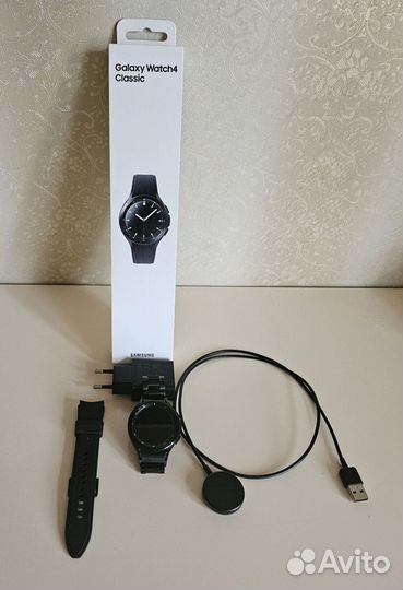 Часы Samsung Galaxy Watch4 Classic 46mm