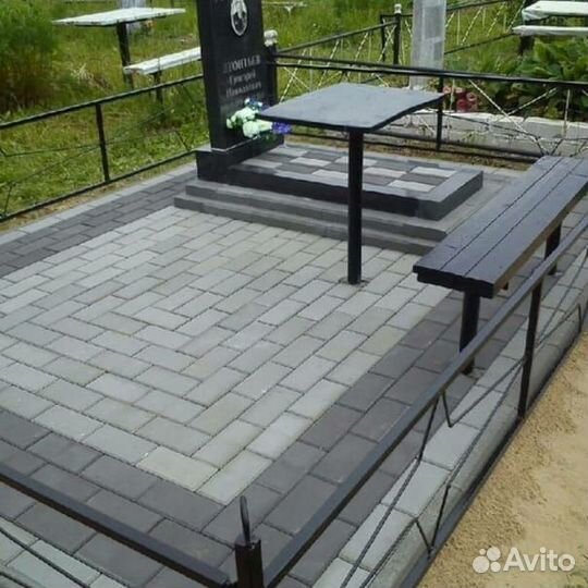 Благоустройство могил укладка тротуарной плитки