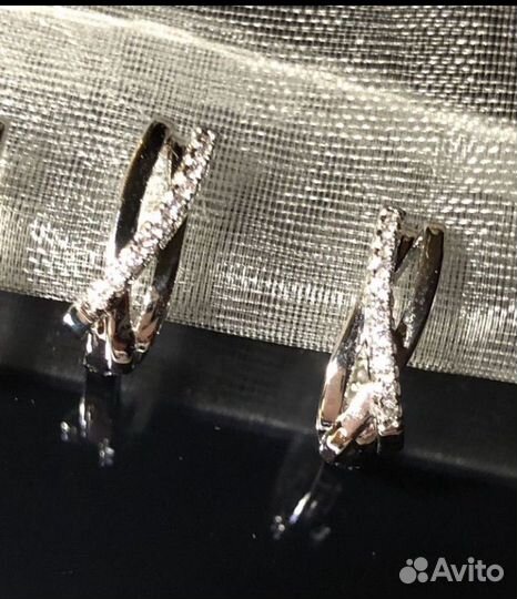 Серебряные серьги Лаура новые