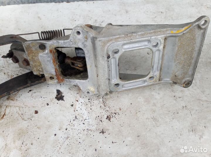 Педальный узел с гцс Volkswagen transporter T3 T 3