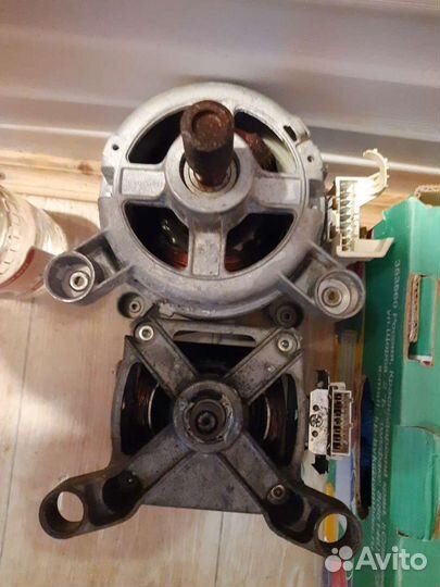 Двигатель для стиральной занусси