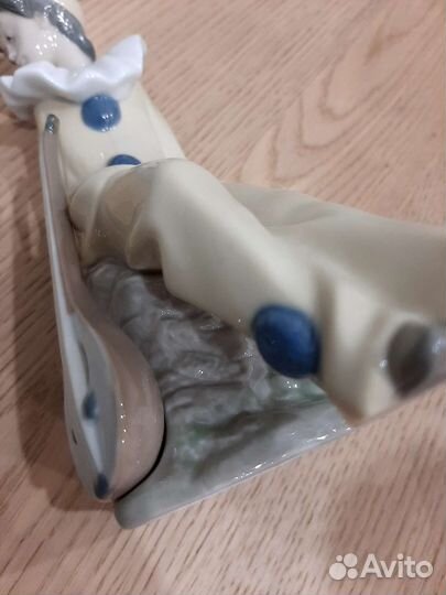 Фарфоровые статуэтки