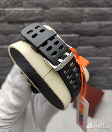 Неубиваемые часы