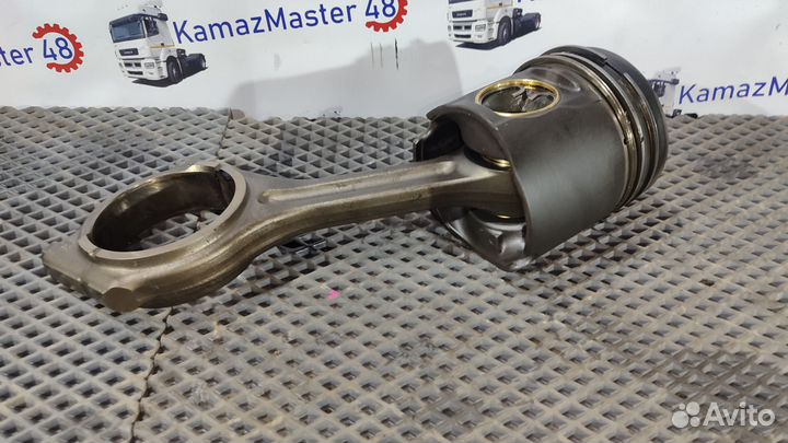 4600300220 Поршень с шатуном Камаз 5490