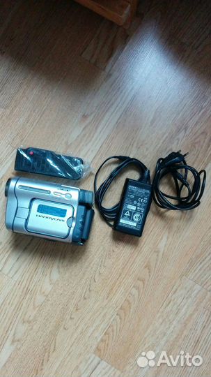 Видеокамера Digital8 Sony DCR-TRV255E