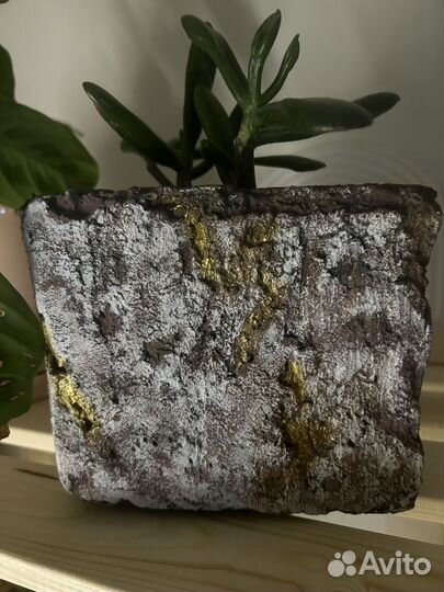 Кашпо для цветов из бетона