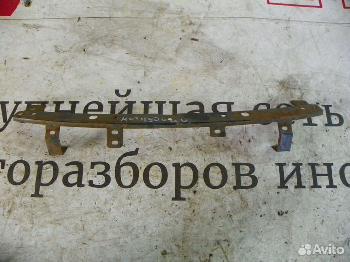 Кронштейн переднего бампера Mitsubishi Outlander