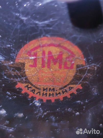 Старинная швейная машинка пмз на станине singer бу