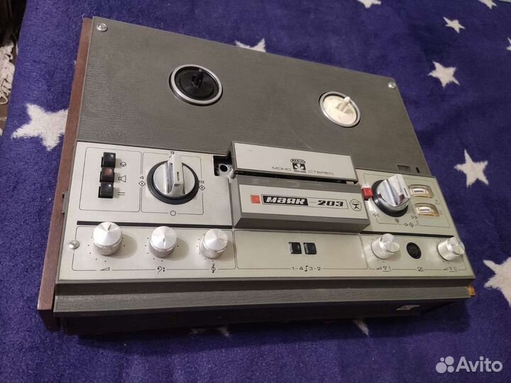 Катушечный магнитофон Маяк 203