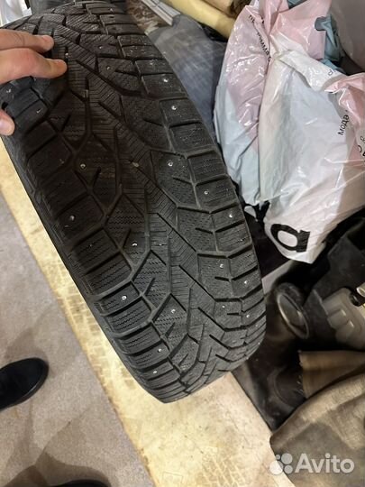 Gislaved NordFrost 100 SUV 225/65 R17