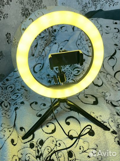 Кольцевая лампа 26 см