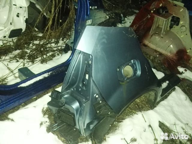 Крыло рено сандеро