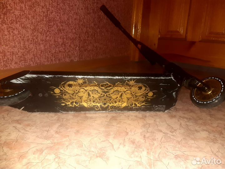 Трюковой самокат