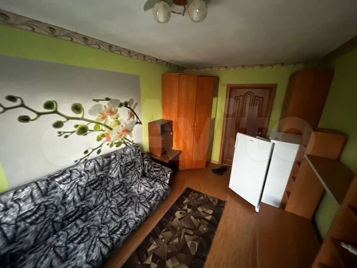 Комната 13 м² в 5-к., 2/5 эт.