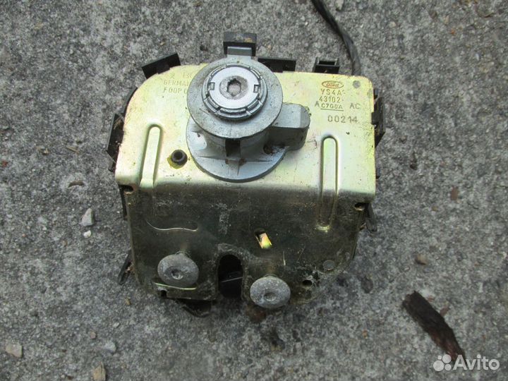 Замок багажника ford focus 1