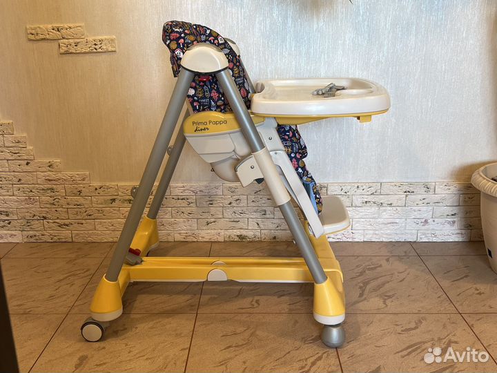 Стульчик для кормления peg perego