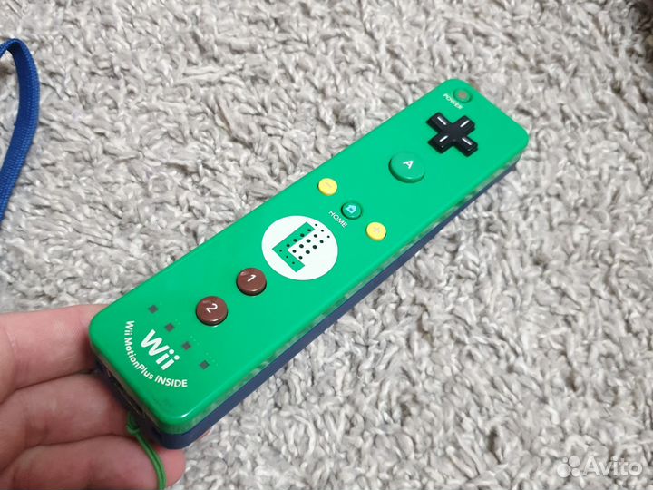 Wii motion plus luigi