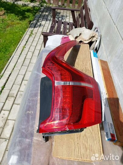 Фонарь правый задний volvo XC90 2 (2015) 31655916