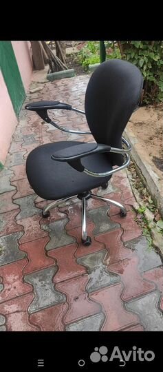 Компьютерное кресло