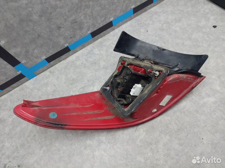 Фонарь задний правый Peugeot 408 1.6 115 (EC5) MT