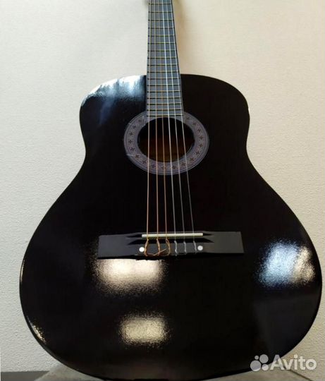 Классическая гитара на подарок
