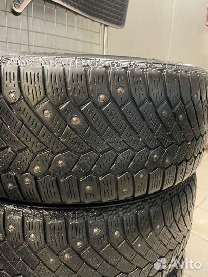 Continental ContiIceContact 215/55 R17