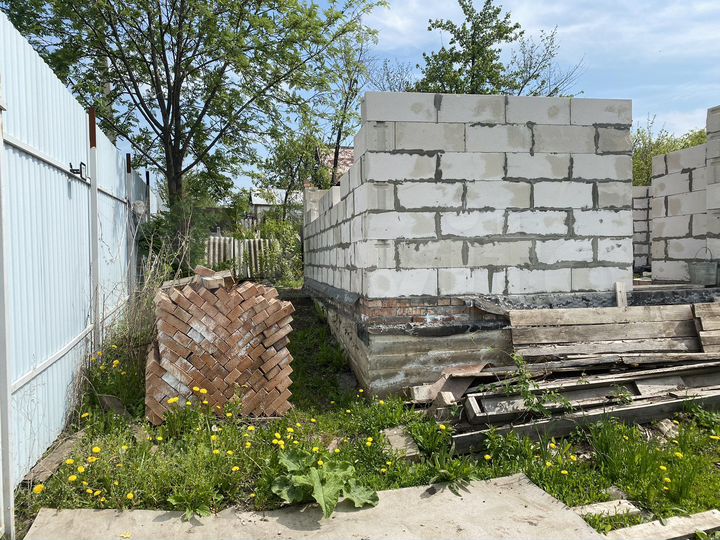 Дача 10 м² на участке 6 сот.