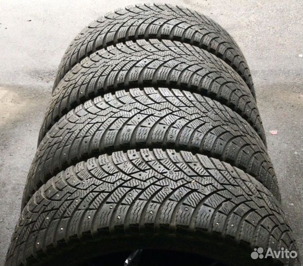 Pirelli Ice Zero 2 245/50 R19
