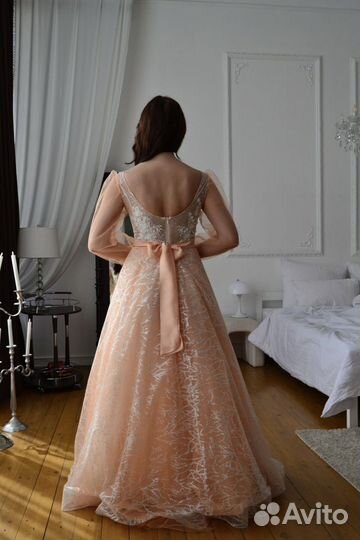 Вечернее, выпуское, свадебное платье