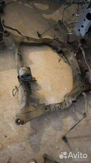 Подрамник Nissan Murano Z50