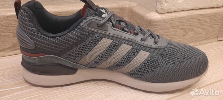 Кроссовки мужские adidas feather летние