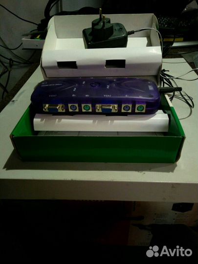 KYS-104 Переключатель монитора, клав, мыши