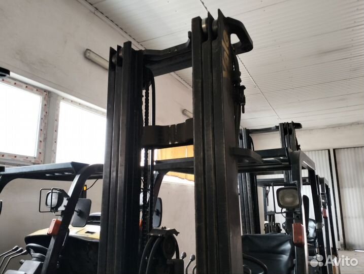 Мини-трактор, 2011